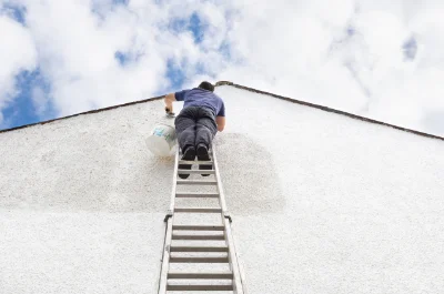 Peinture extérieure à Étriché — façades et ravalement